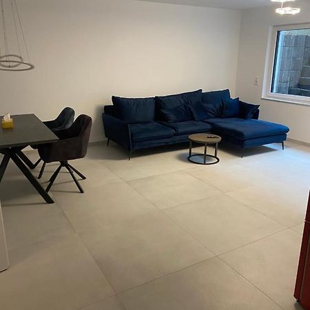 Charmante Ferienwohnung-Neubau- Taunusstein Buitenkant foto