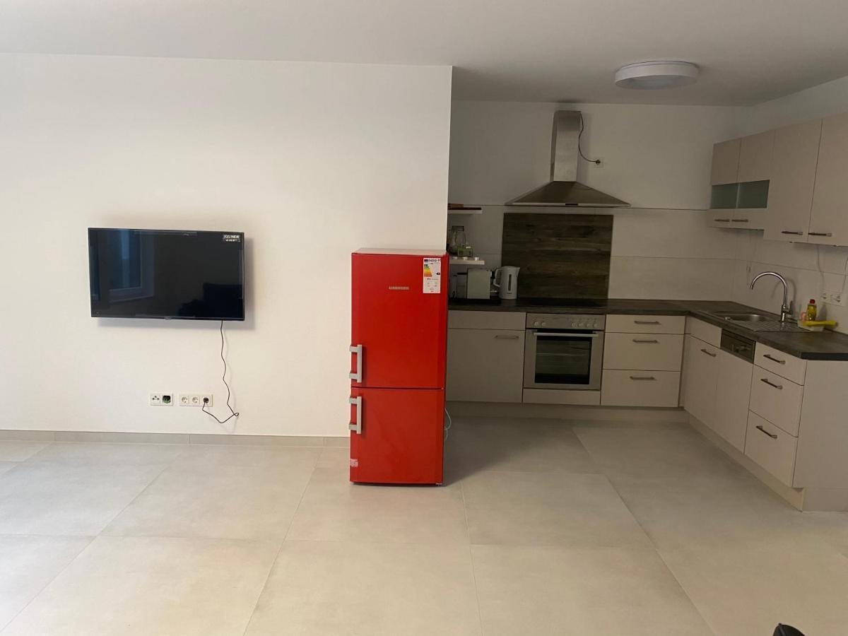 Charmante Ferienwohnung-Neubau- Taunusstein Buitenkant foto