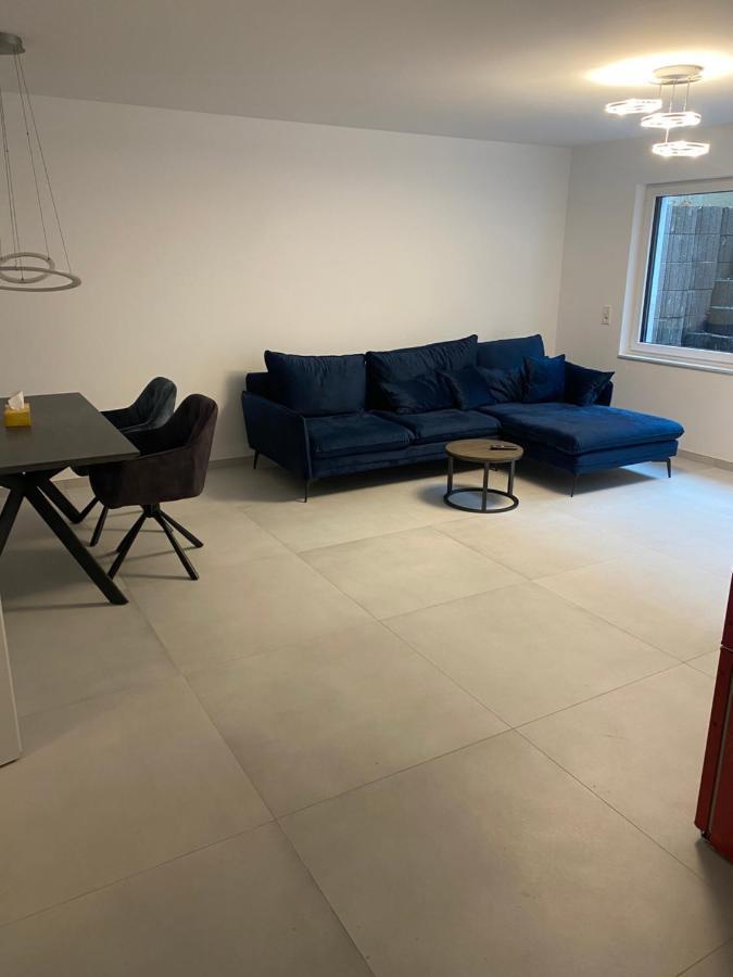 Charmante Ferienwohnung-Neubau- Taunusstein Buitenkant foto